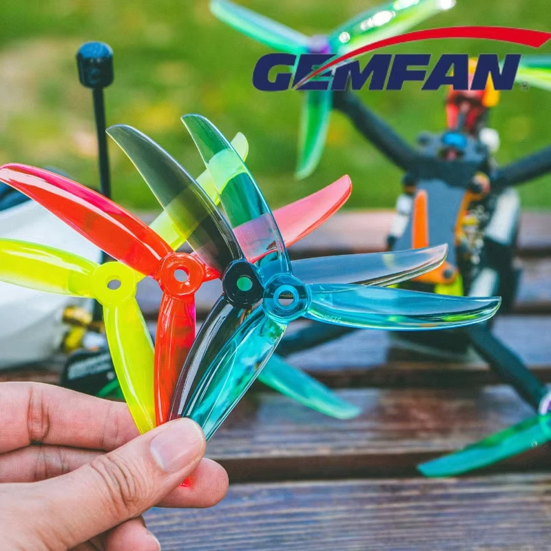 Gemfan VANOVER 5136 3 ブレード PC  - Drone Propeller のレビューと価格